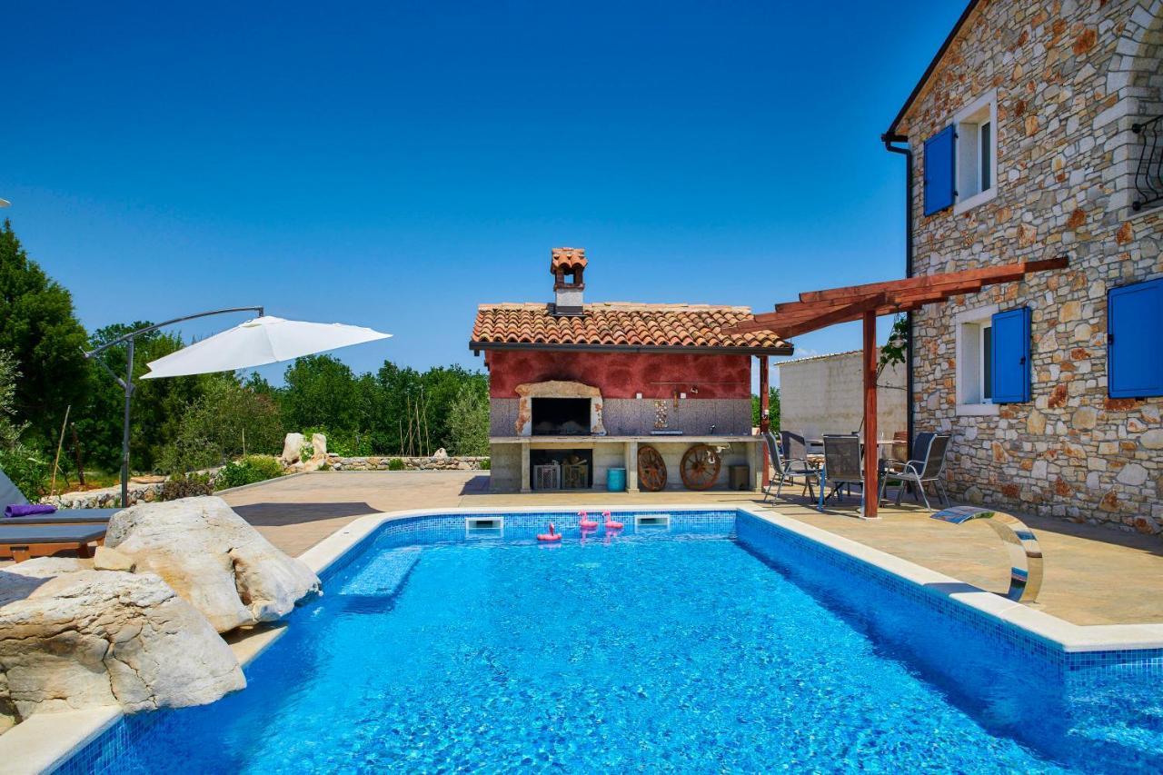 Relax House Surrounded By Olives And Vineyard Villa Stifanići Dış mekan fotoğraf
