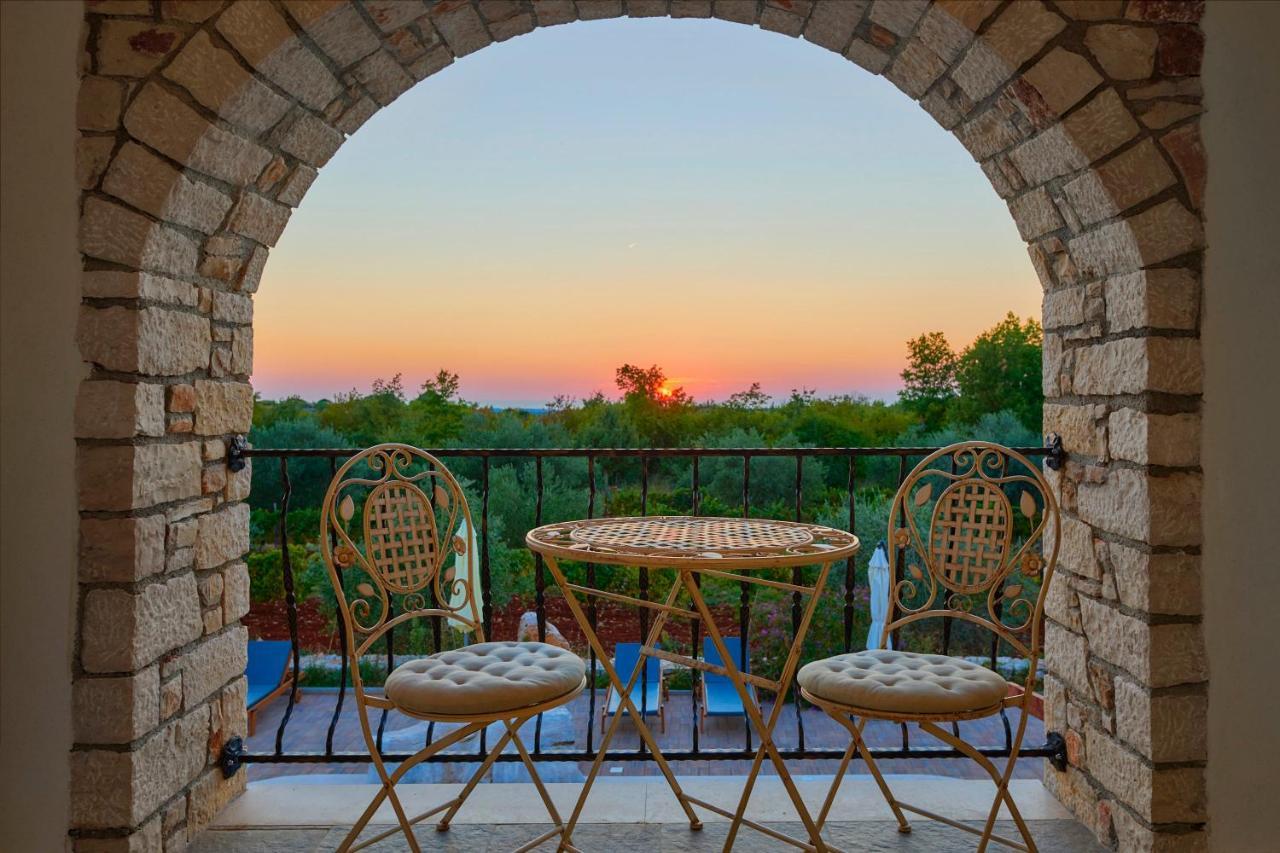Relax House Surrounded By Olives And Vineyard Villa Stifanići Dış mekan fotoğraf